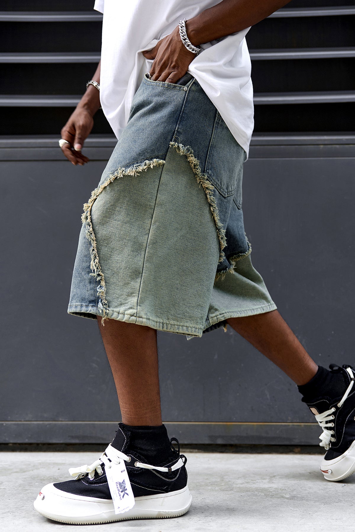 Patchwork Frayed Loose Denim Shorts Blue